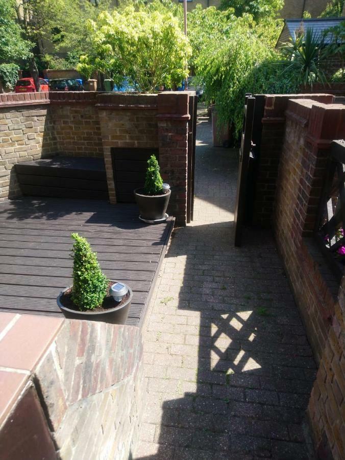 Dockside Villa Londra Dış mekan fotoğraf